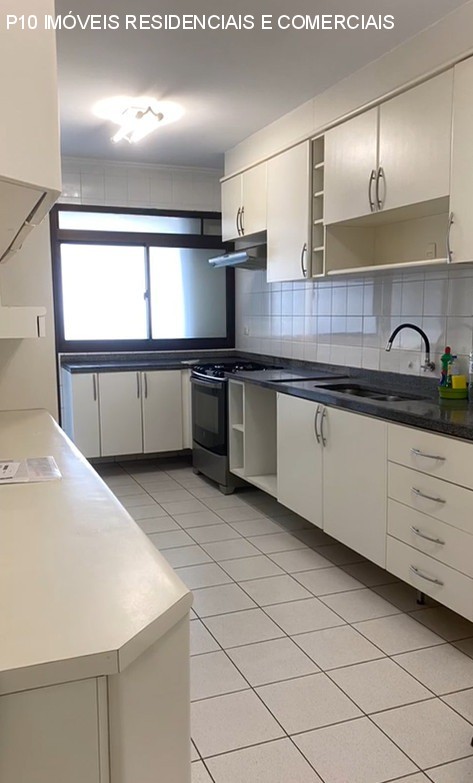 Apartamento à venda com 3 quartos, 196m² - Foto 8