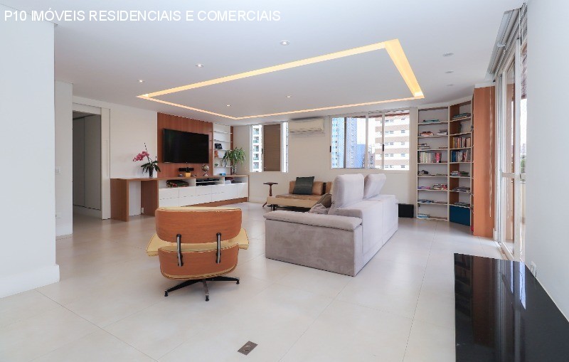 Apartamento à venda com 2 quartos, 204m² - Foto 1