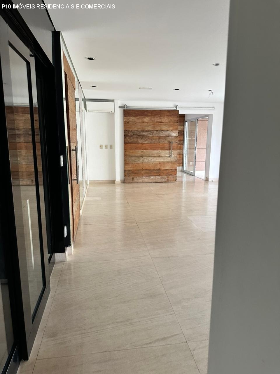 Apartamento à venda com 3 quartos, 211m² - Foto 14