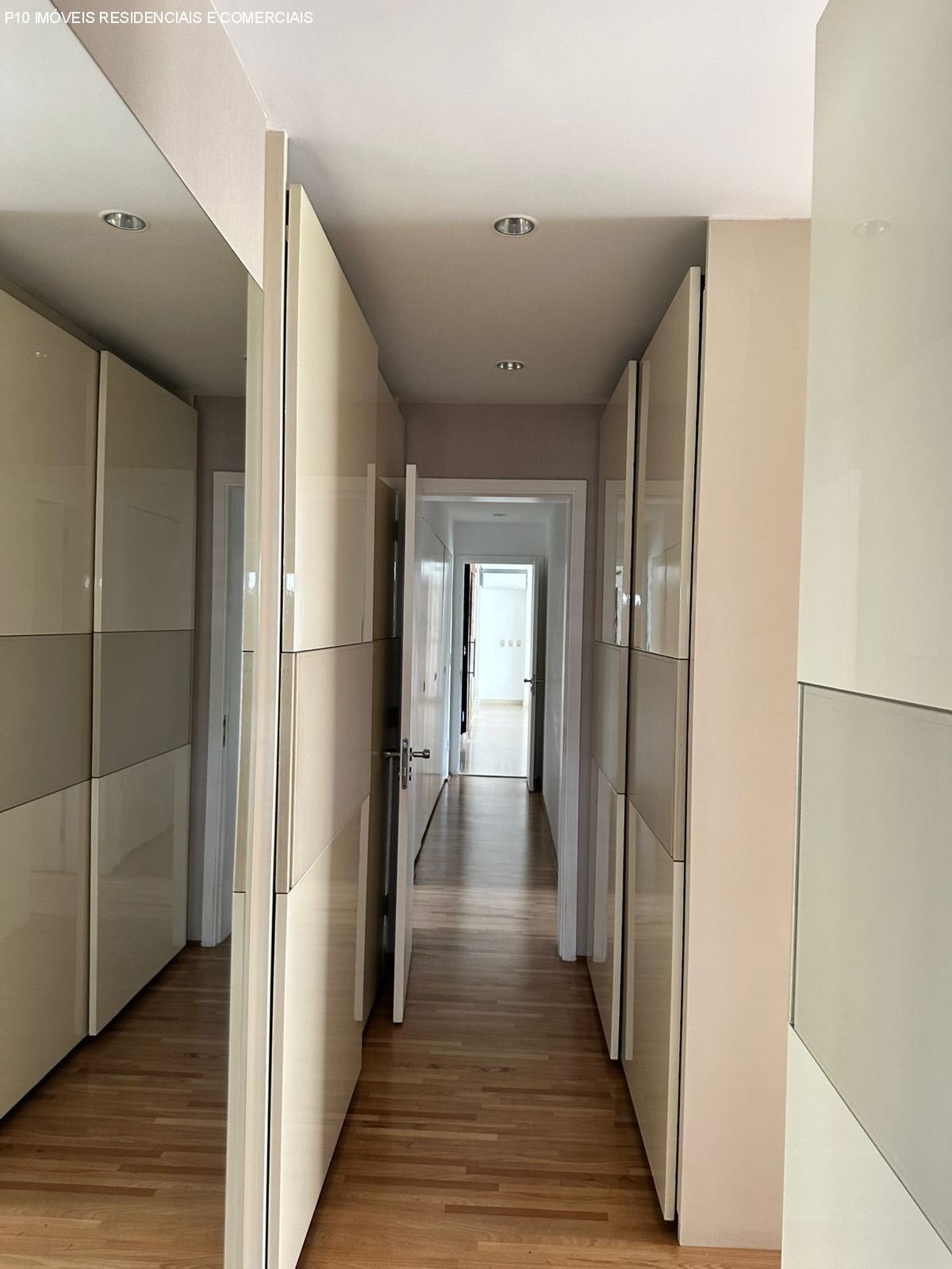 Apartamento à venda com 3 quartos, 211m² - Foto 29