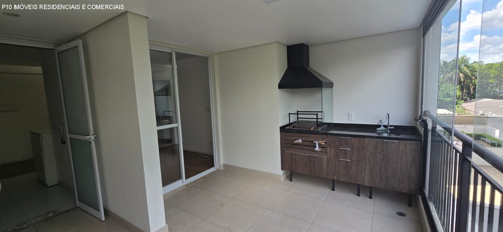 Apartamento à venda com 2 quartos, 67m² - Foto 4