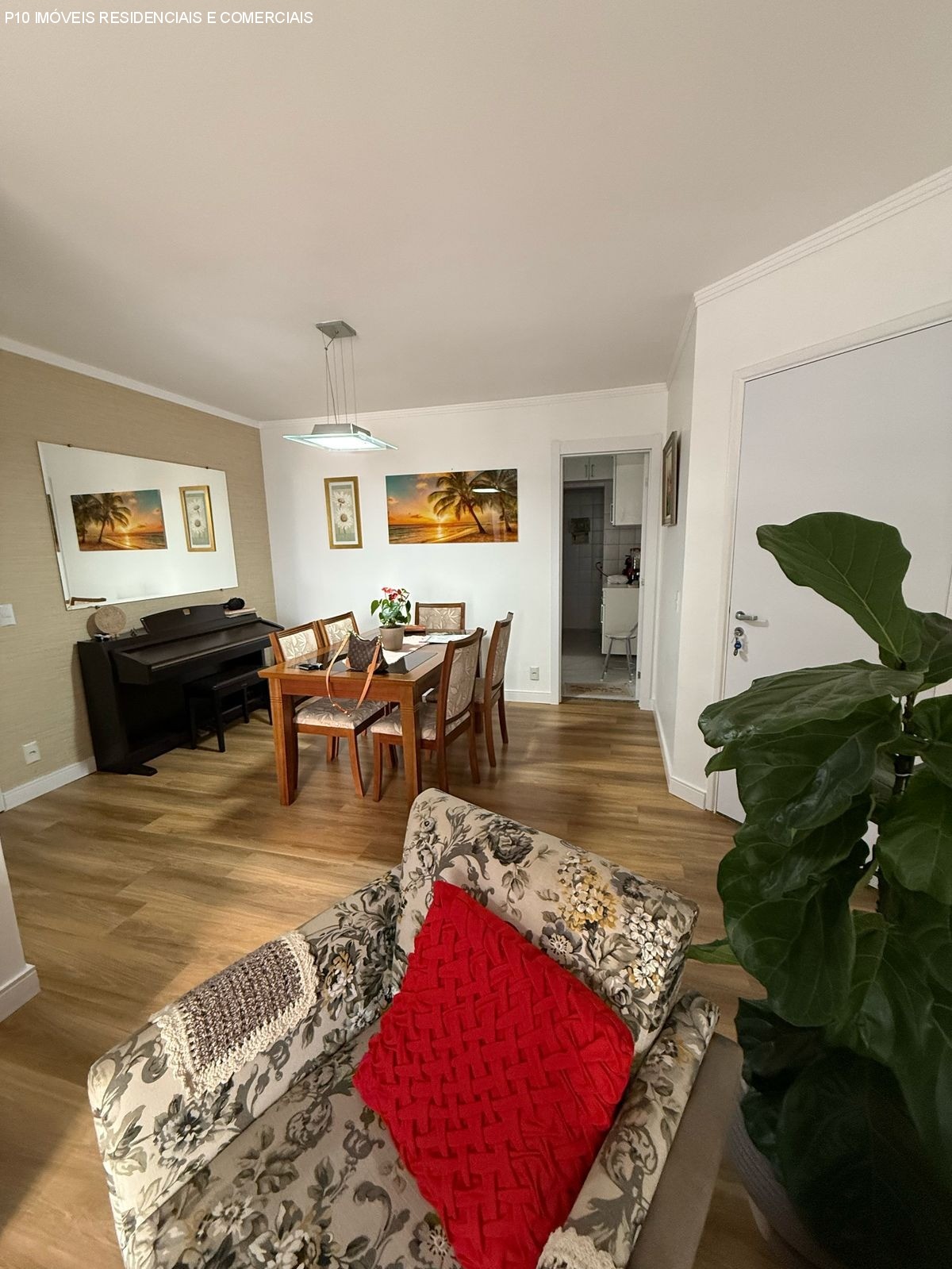 Apartamento à venda com 3 quartos, 104m² - Foto 3