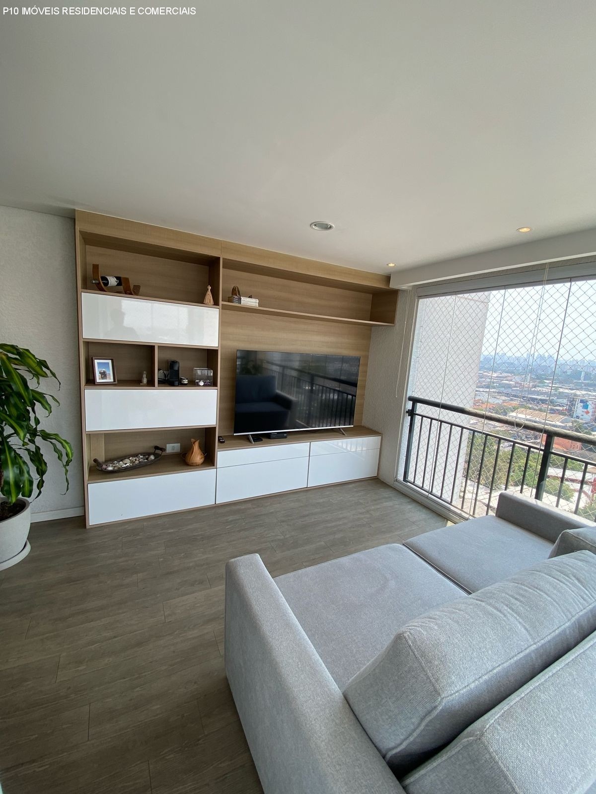 Apartamento à venda com 2 quartos, 67m² - Foto 1