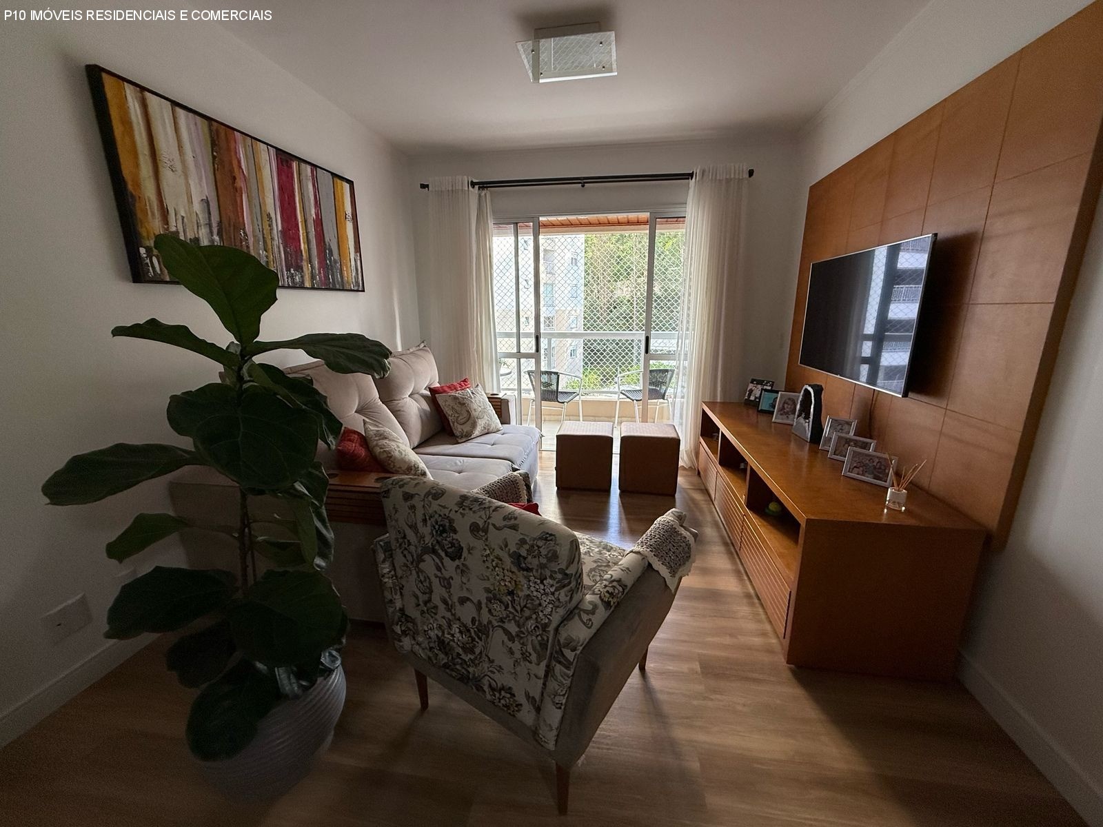 Apartamento à venda com 3 quartos, 104m² - Foto 2