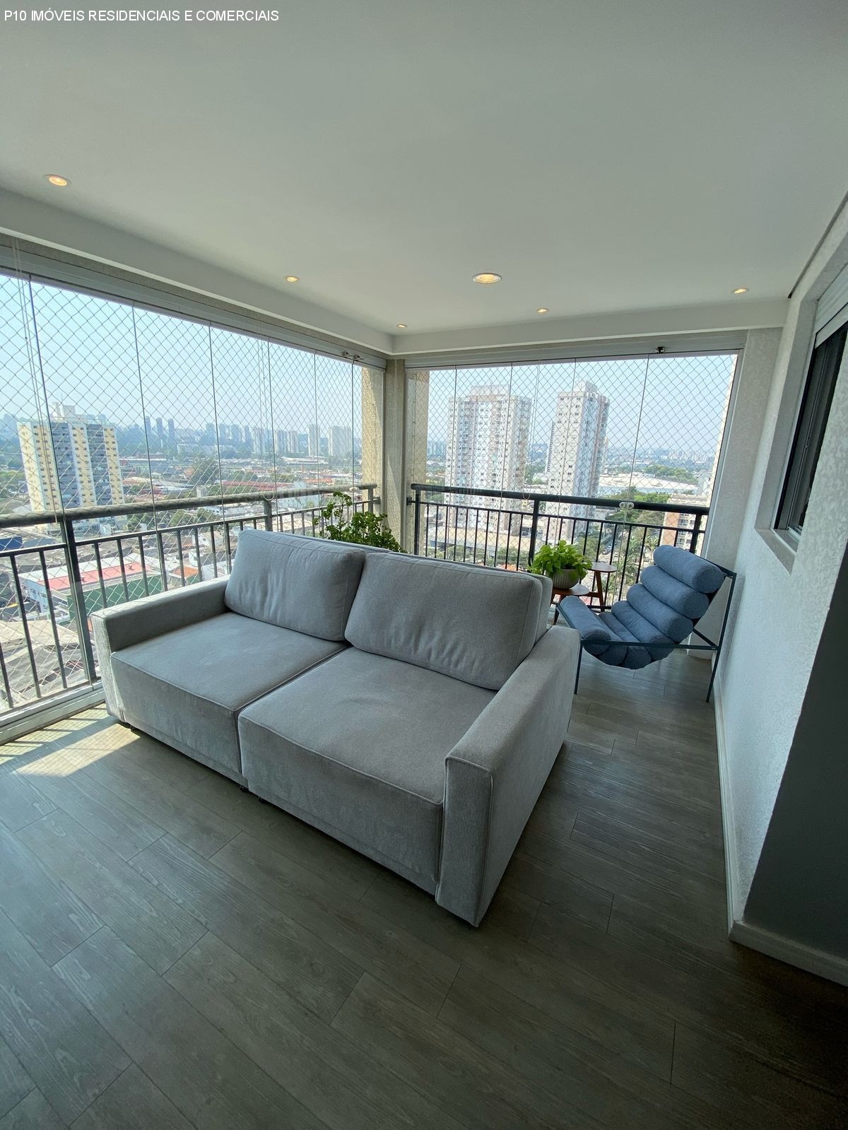 Apartamento à venda com 2 quartos, 67m² - Foto 3