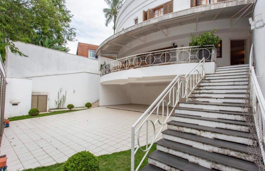 Casa de Condomínio à venda com 4 quartos, 450m² - Foto 1