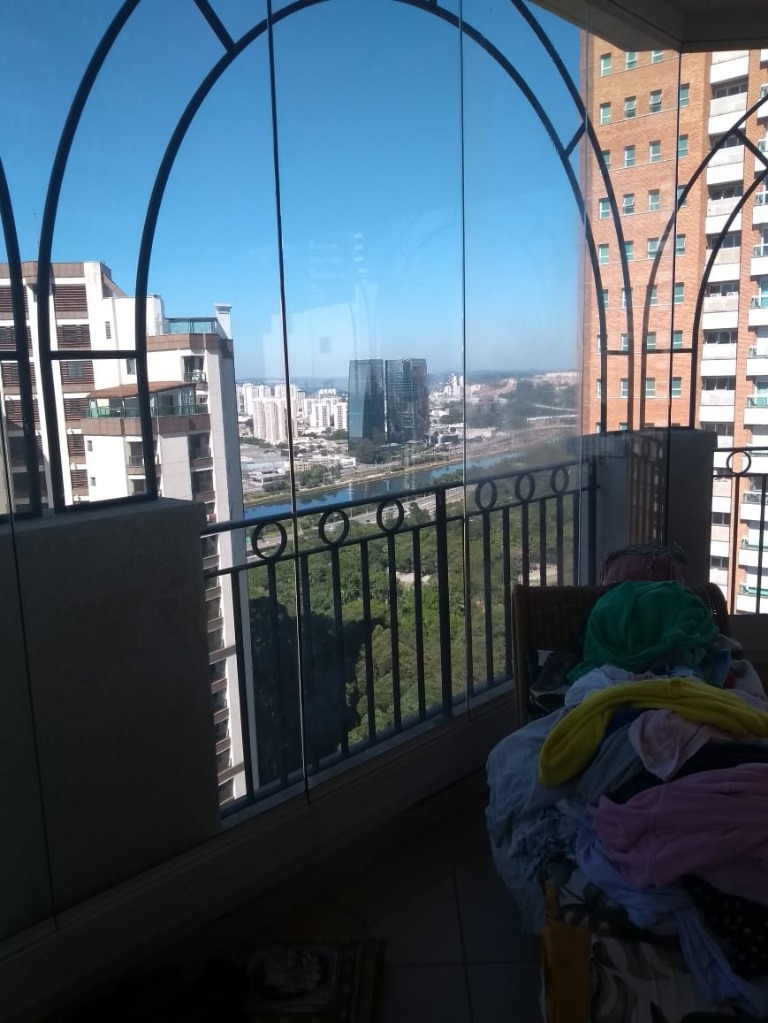 Apartamento à venda com 3 quartos, 260m² - Foto 3