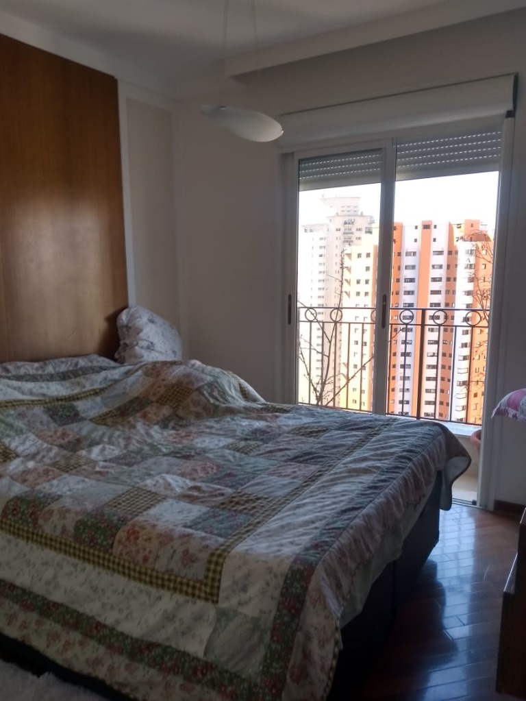 Apartamento à venda com 3 quartos, 260m² - Foto 6