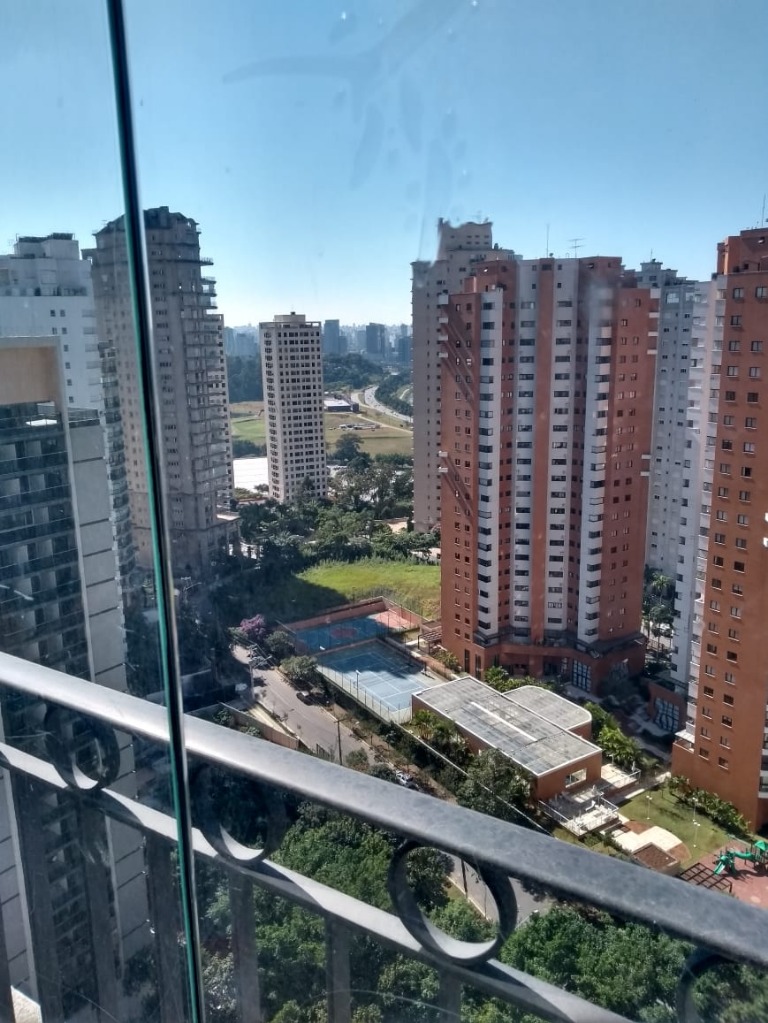 Apartamento à venda com 3 quartos, 260m² - Foto 8