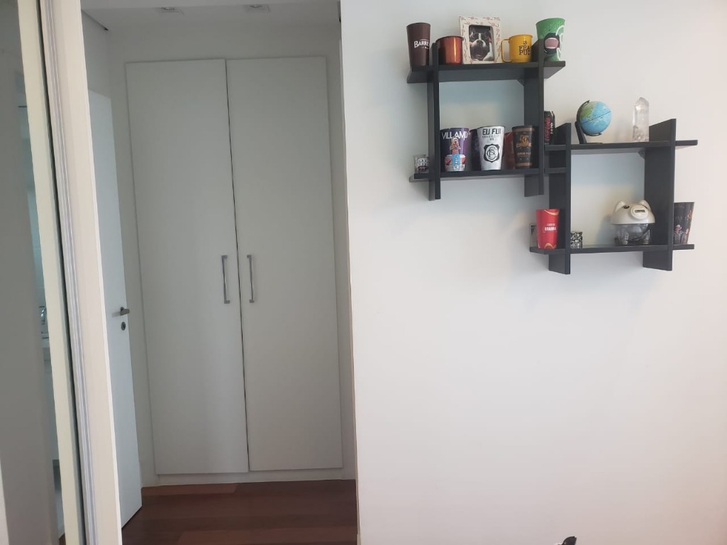 Apartamento à venda com 4 quartos, 223m² - Foto 11