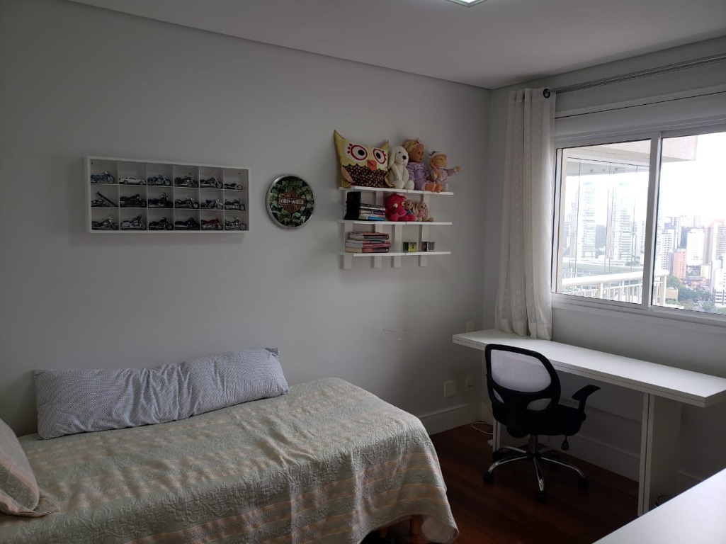 Apartamento à venda com 4 quartos, 223m² - Foto 17