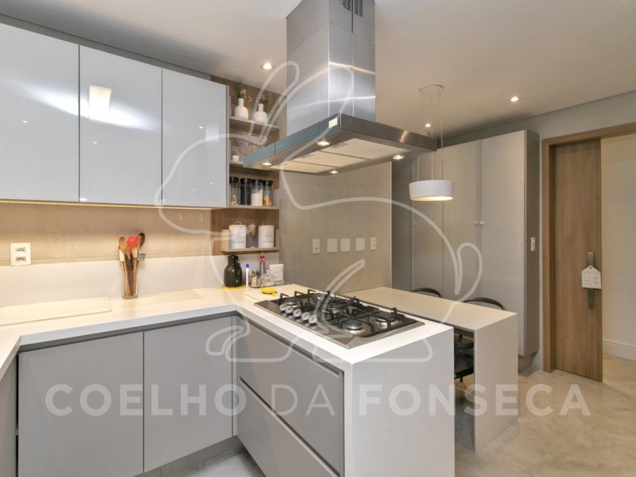 Apartamento à venda com 4 quartos, 238m² - Foto 9