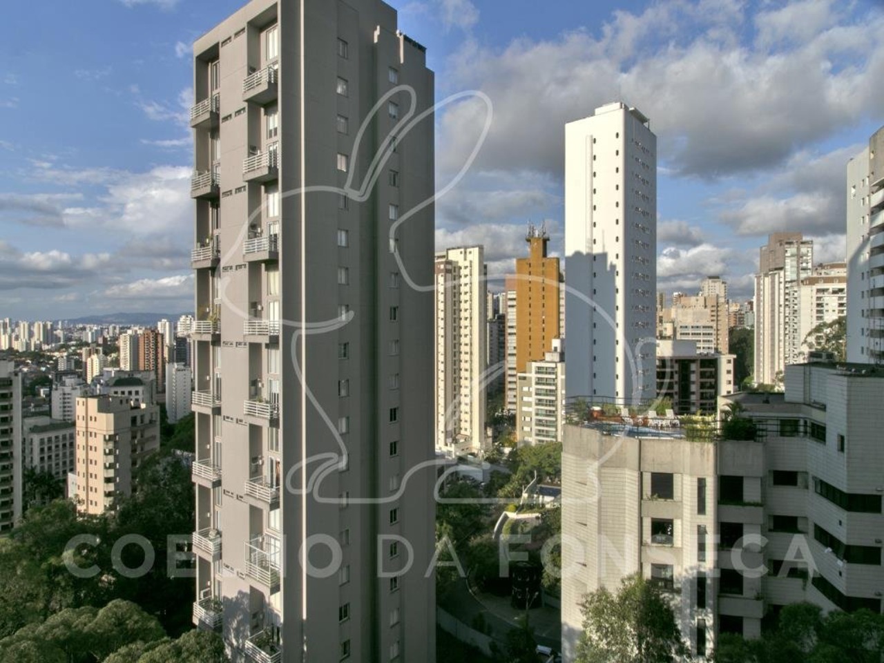 Apartamento à venda com 4 quartos, 238m² - Foto 11