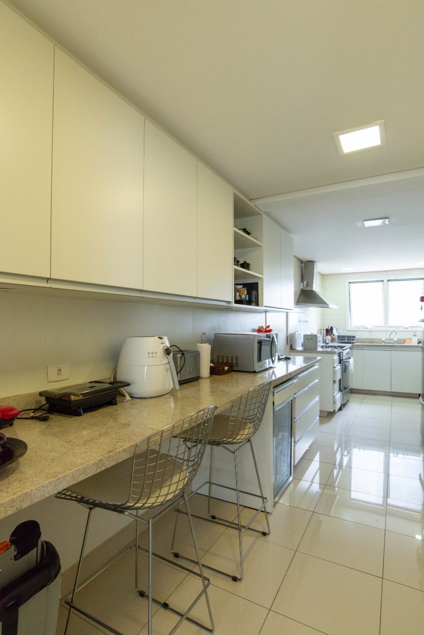 Apartamento à venda com 4 quartos, 223m² - Foto 52