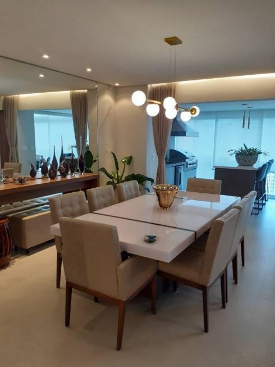 Apartamento à venda com 4 quartos, 238m² - Foto 4