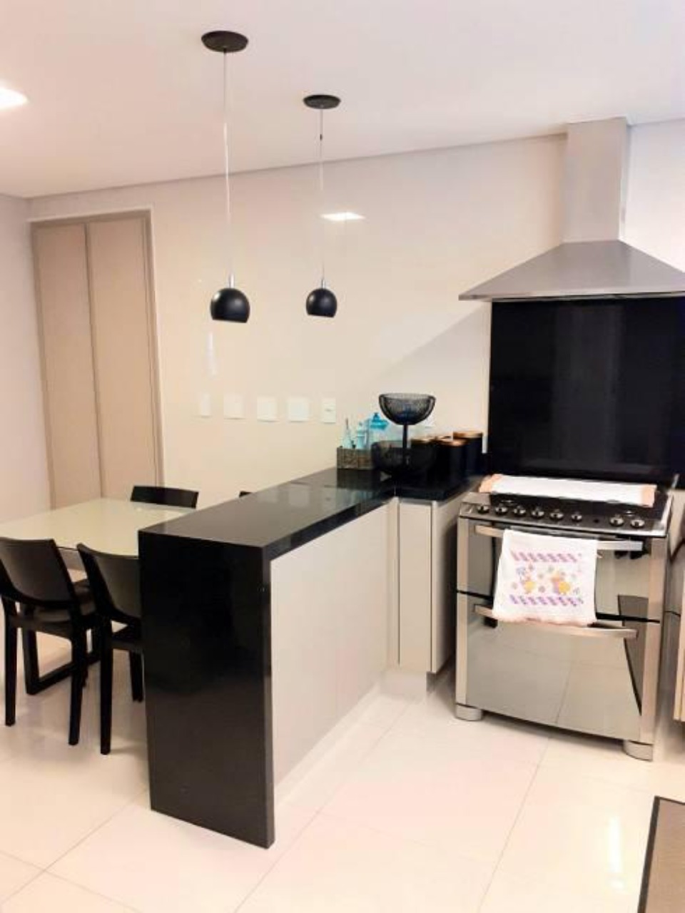 Apartamento à venda com 4 quartos, 238m² - Foto 9