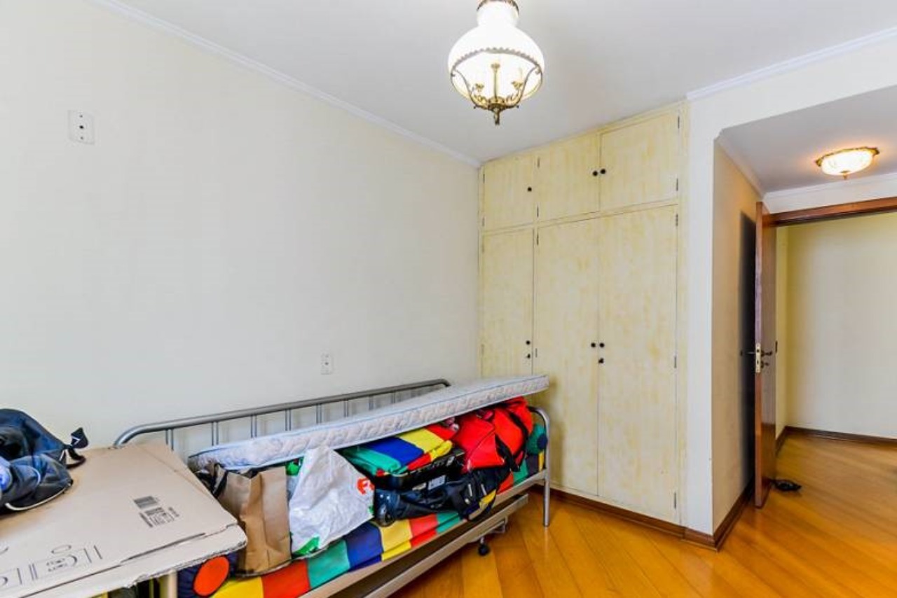 Apartamento à venda com 3 quartos, 190m² - Foto 7