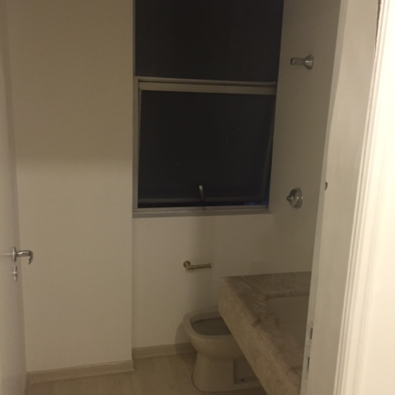 Apartamento à venda com 3 quartos, 180m² - Foto 8