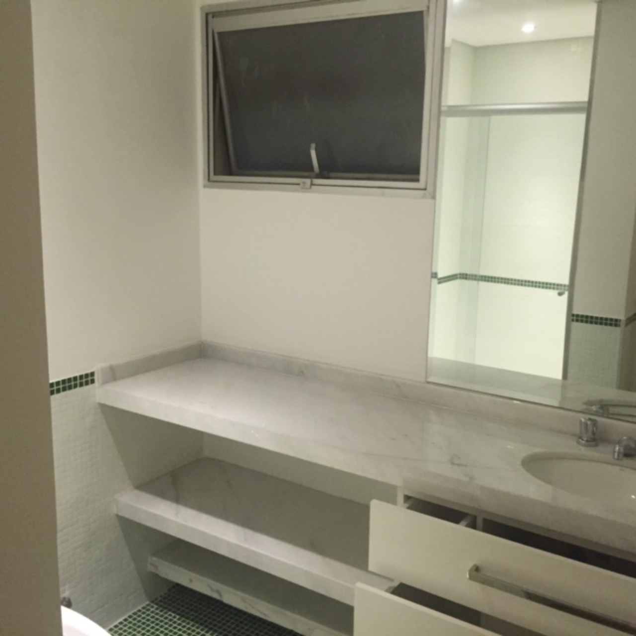 Apartamento à venda com 3 quartos, 180m² - Foto 11