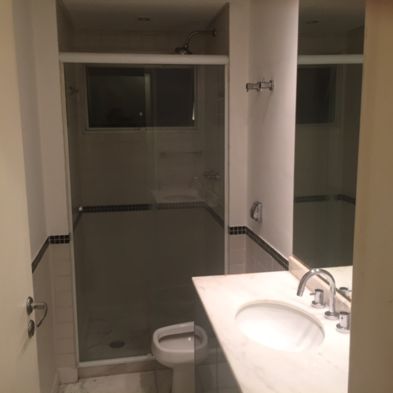 Apartamento à venda com 3 quartos, 180m² - Foto 12