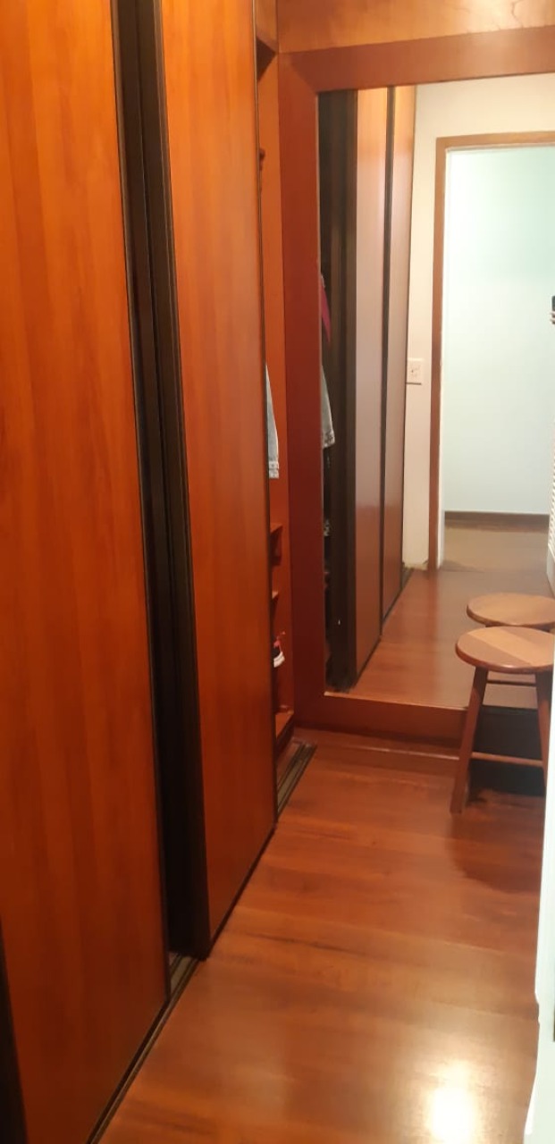 Apartamento à venda com 4 quartos, 240m² - Foto 8