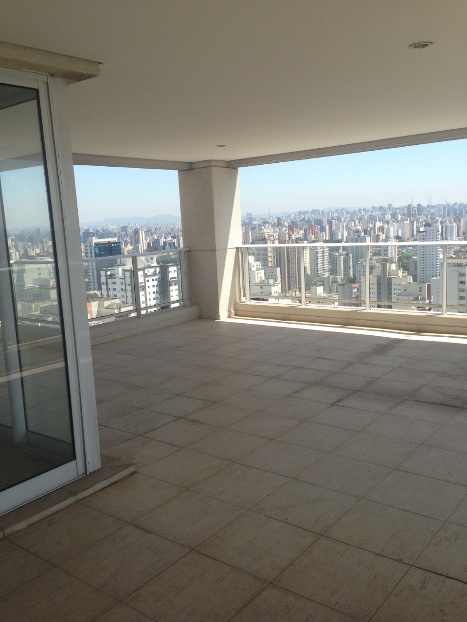 Cobertura à venda com 4 quartos, 820m² - Foto 1