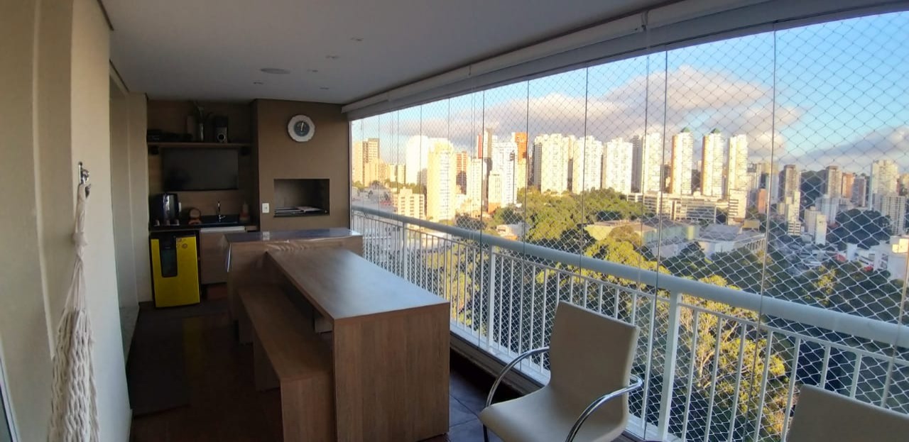 Apartamento à venda com 3 quartos, 223m² - Foto 1