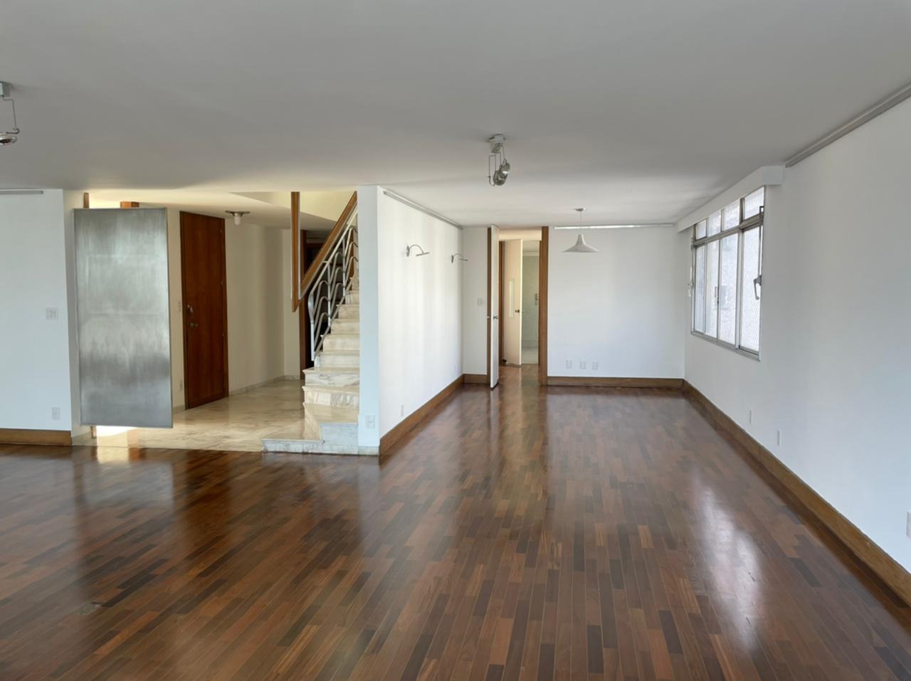 Cobertura à venda com 4 quartos, 351m² - Foto 12