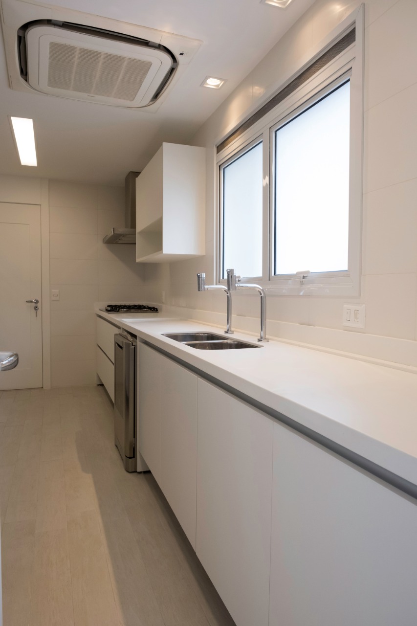 Apartamento à venda com 4 quartos, 273m² - Foto 3