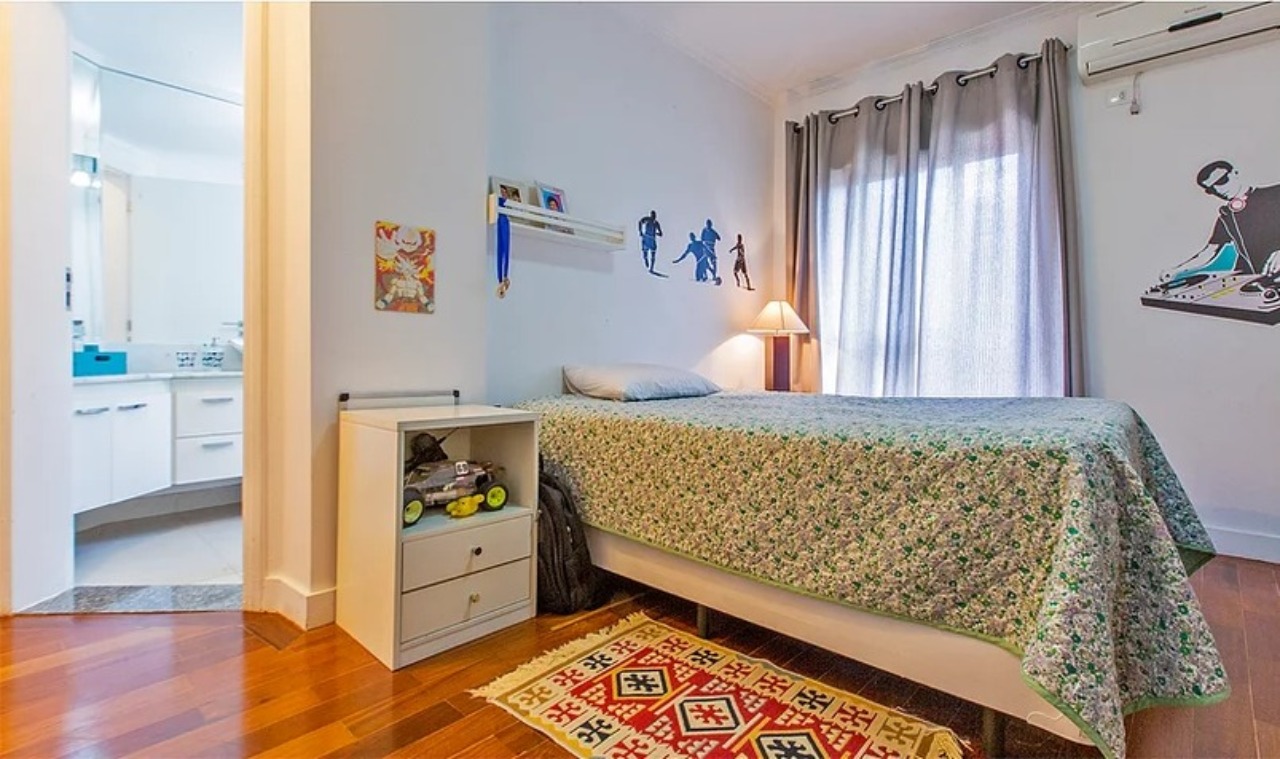 Apartamento à venda com 4 quartos, 230m² - Foto 6