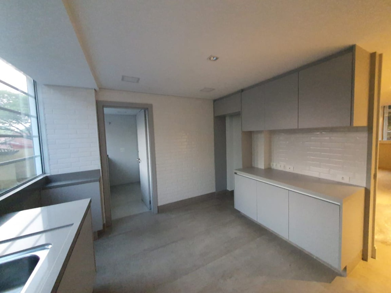 Apartamento à venda com 3 quartos, 137m² - Foto 14