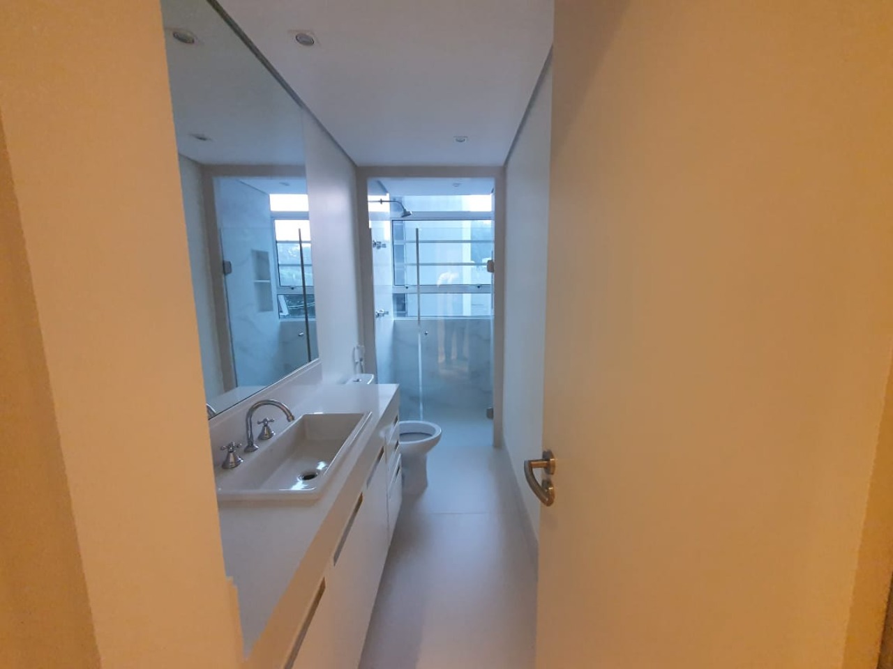 Apartamento à venda com 3 quartos, 137m² - Foto 29