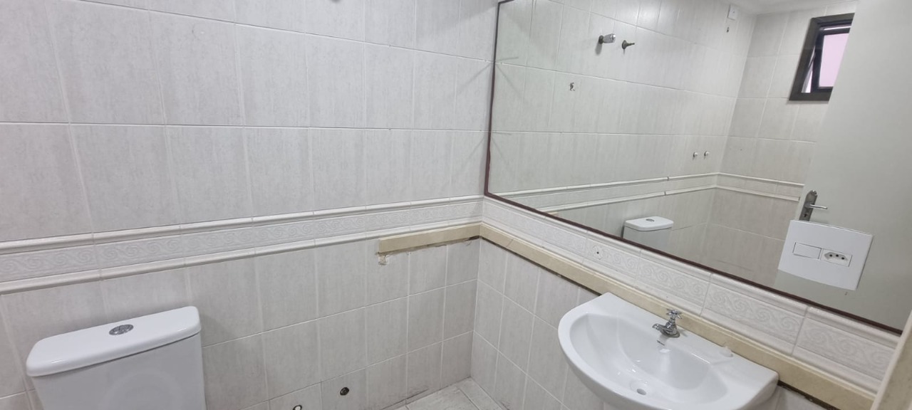 Apartamento à venda com 3 quartos, 167m² - Foto 9