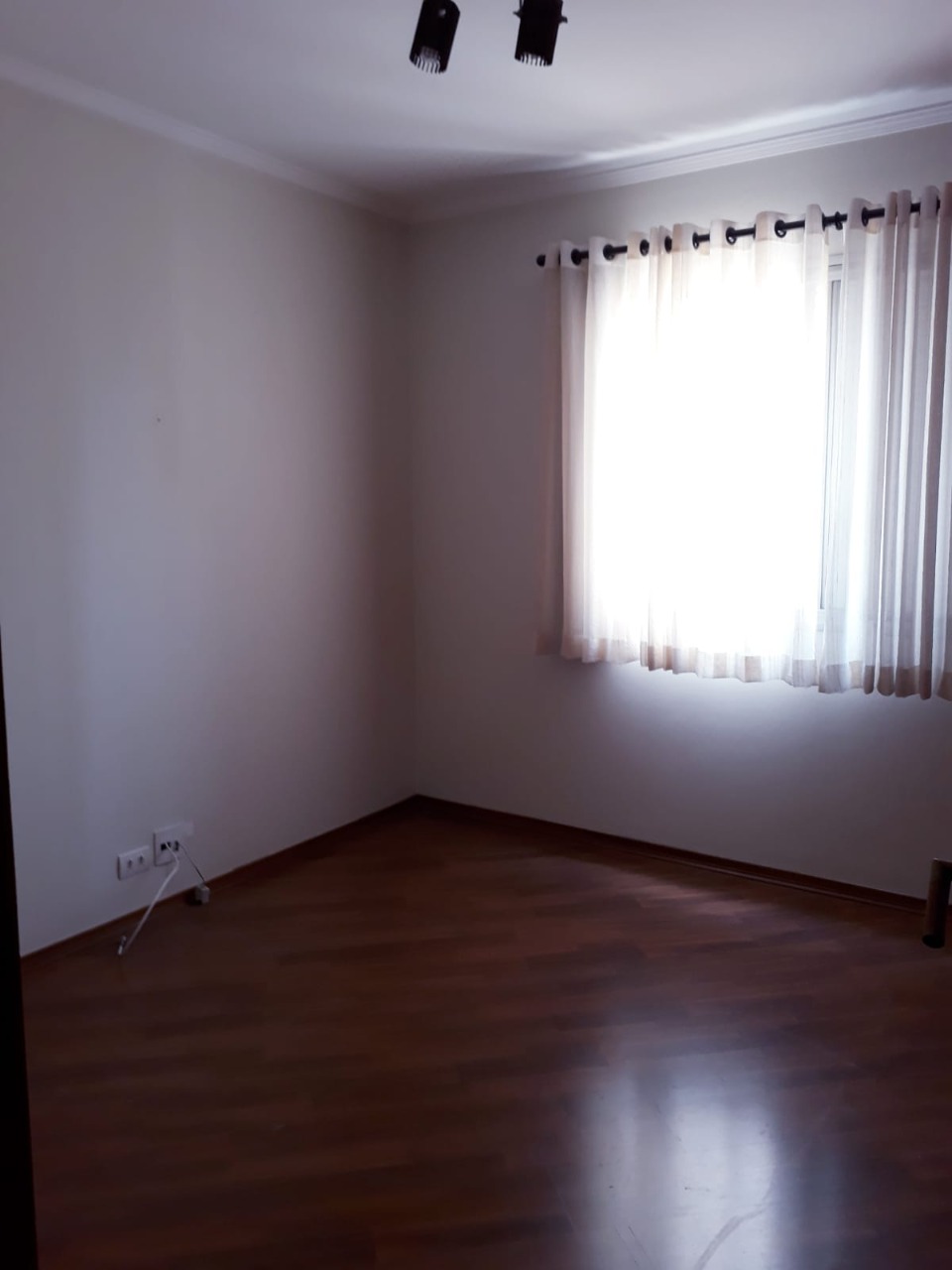 Apartamento à venda com 3 quartos, 198m² - Foto 4