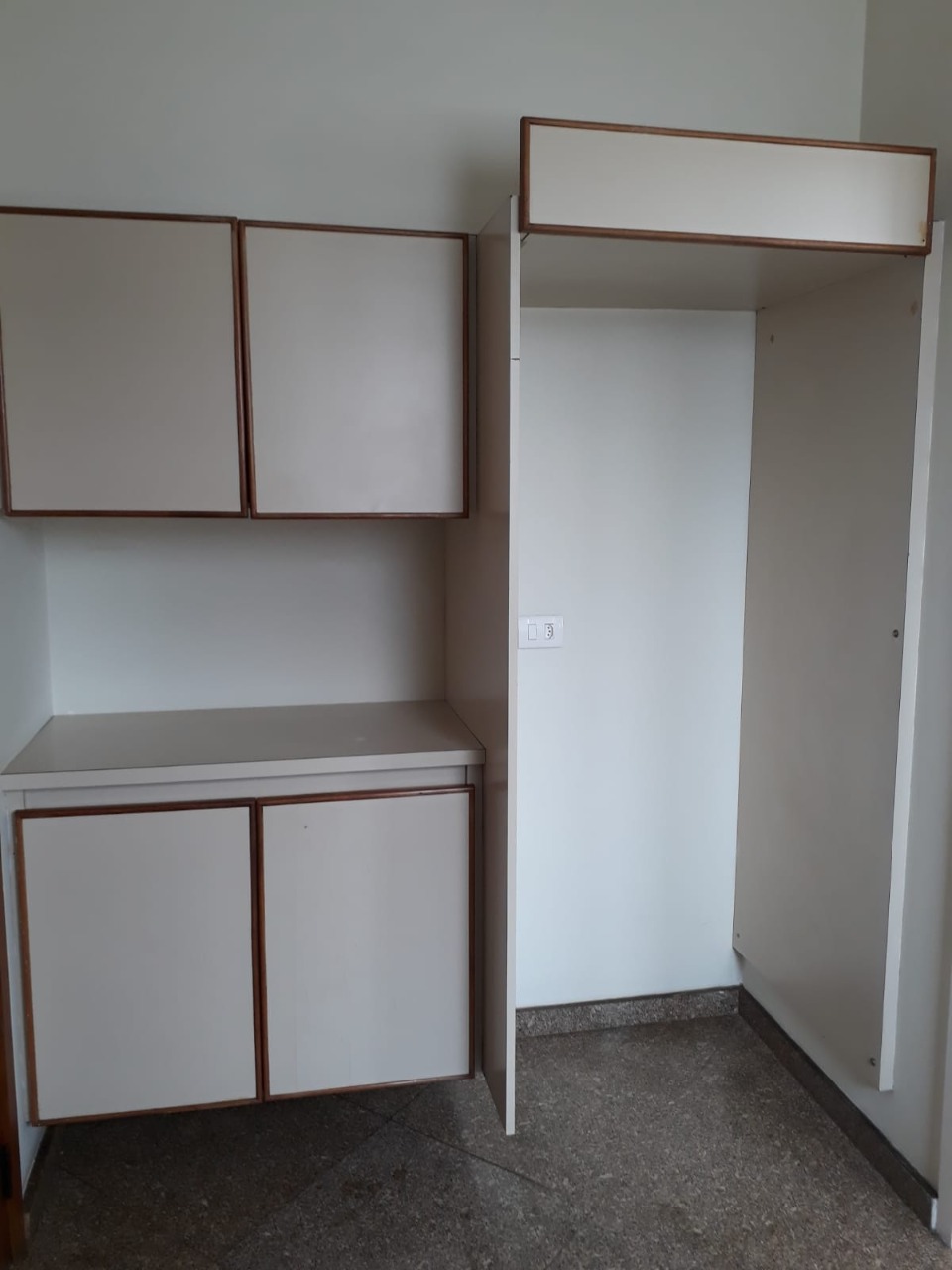 Apartamento à venda com 3 quartos, 198m² - Foto 5