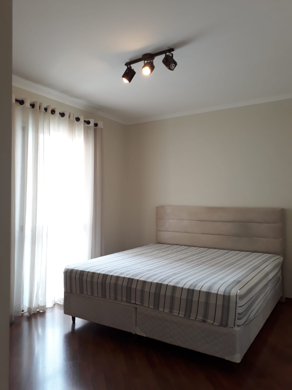 Apartamento à venda com 3 quartos, 198m² - Foto 10