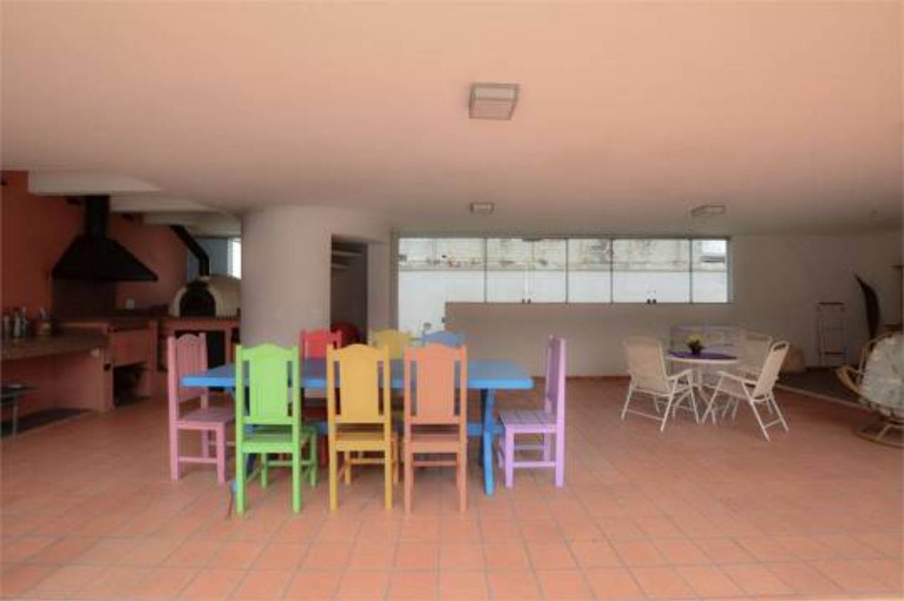 Casa à venda com 4 quartos, 1000m² - Foto 24