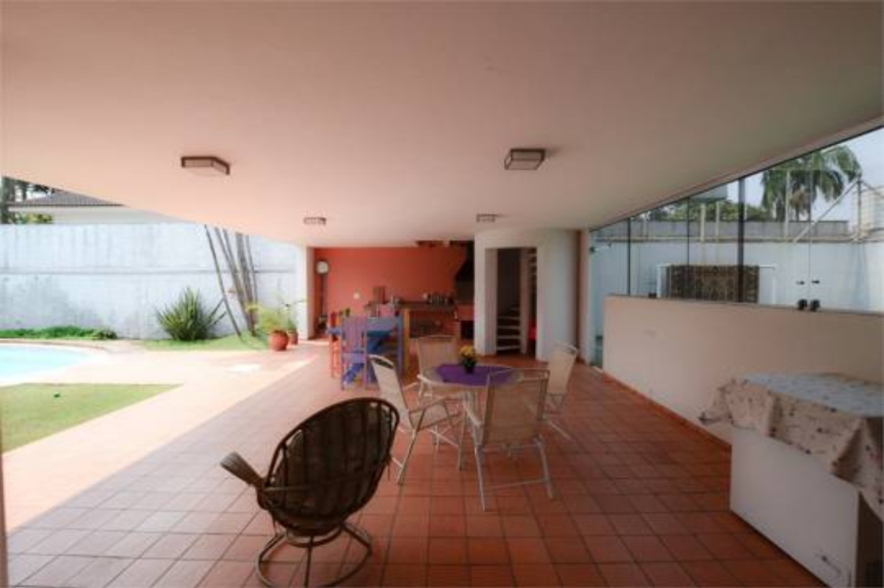 Casa à venda com 4 quartos, 1000m² - Foto 30