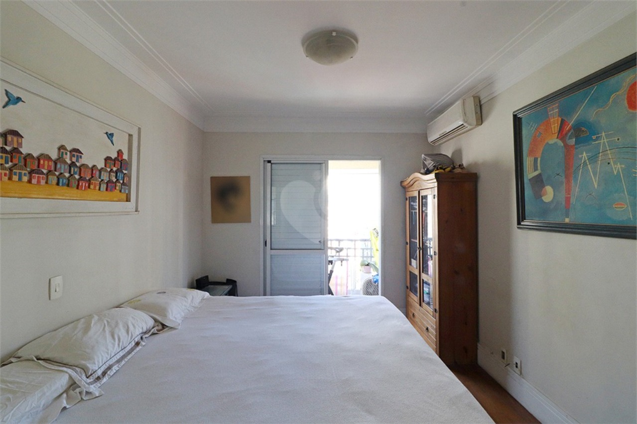 Apartamento à venda com 3 quartos, 170m² - Foto 13