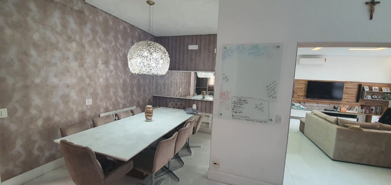 Apartamento à venda com 4 quartos, 214m² - Foto 5