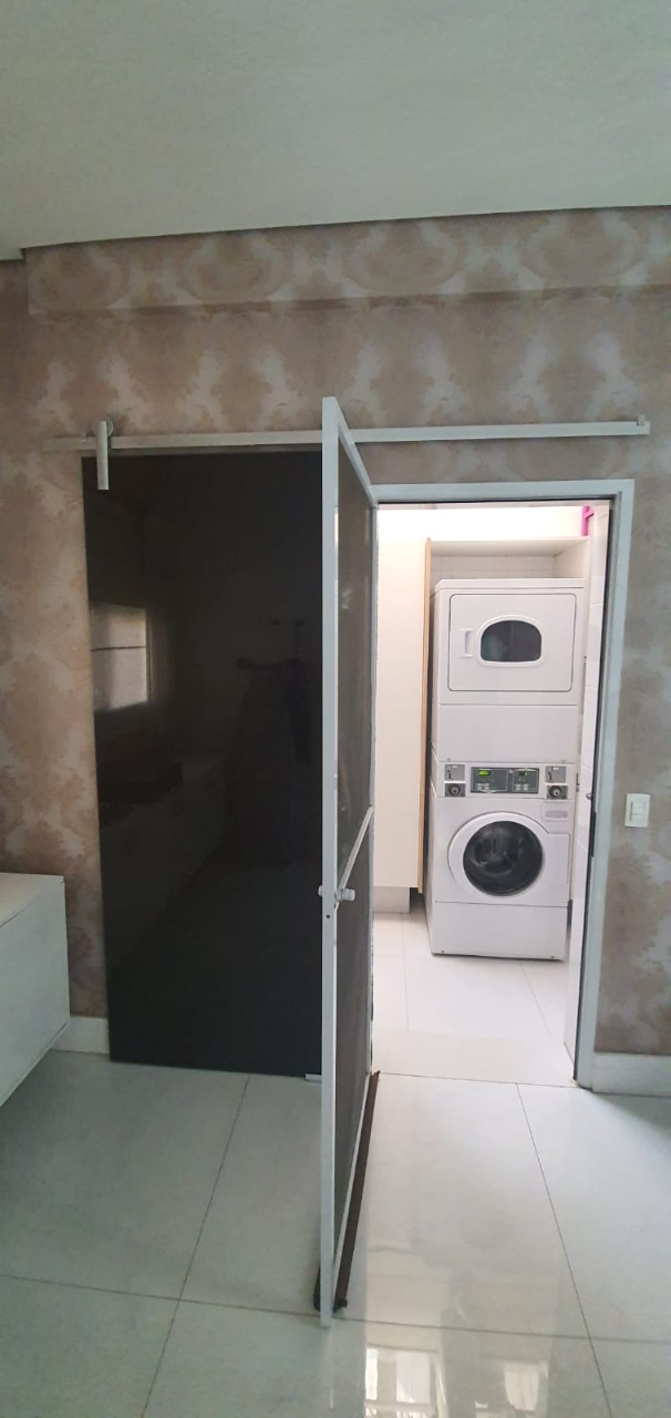 Apartamento à venda com 4 quartos, 214m² - Foto 18