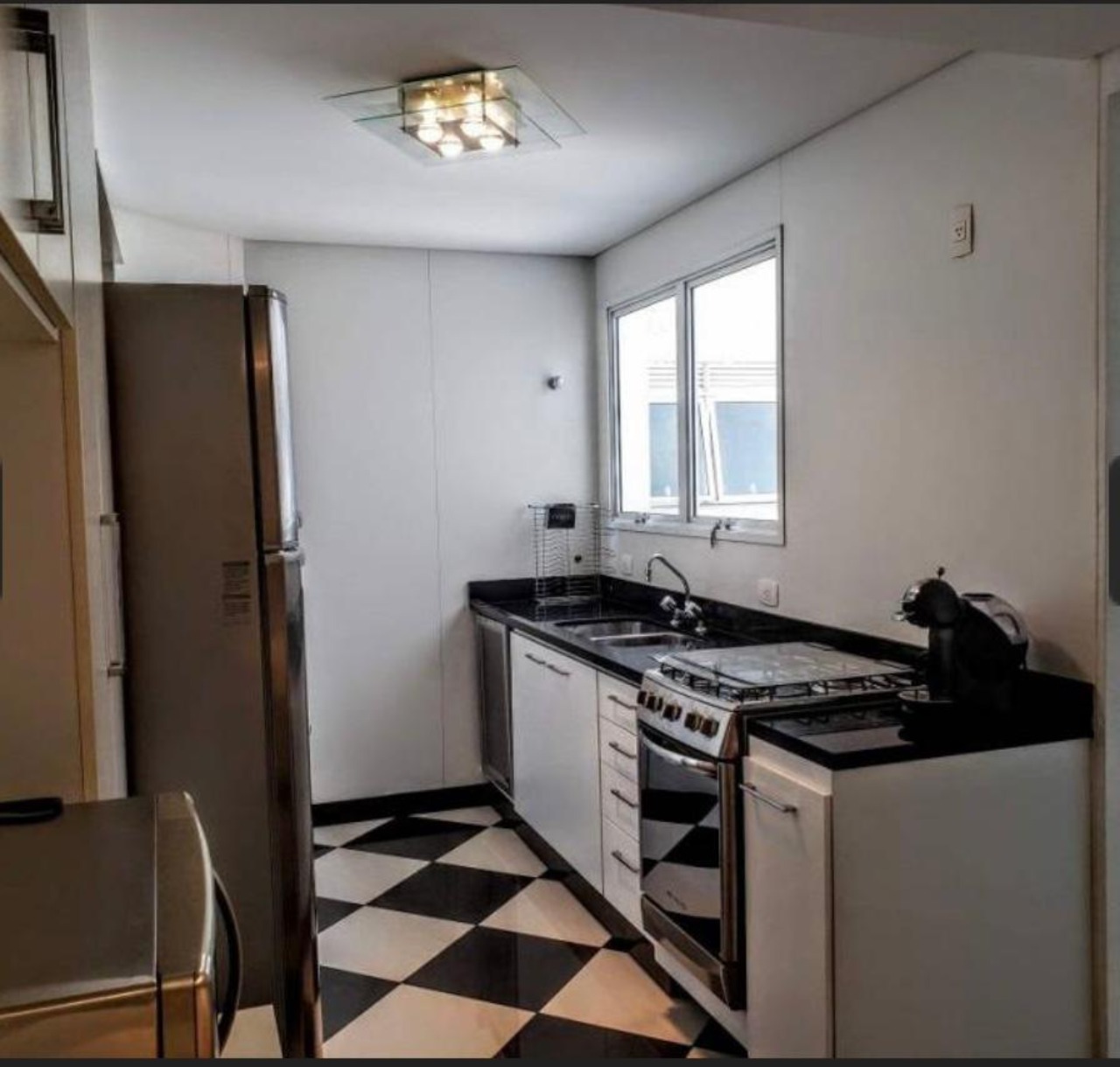 Apartamento à venda com 3 quartos, 200m² - Foto 18