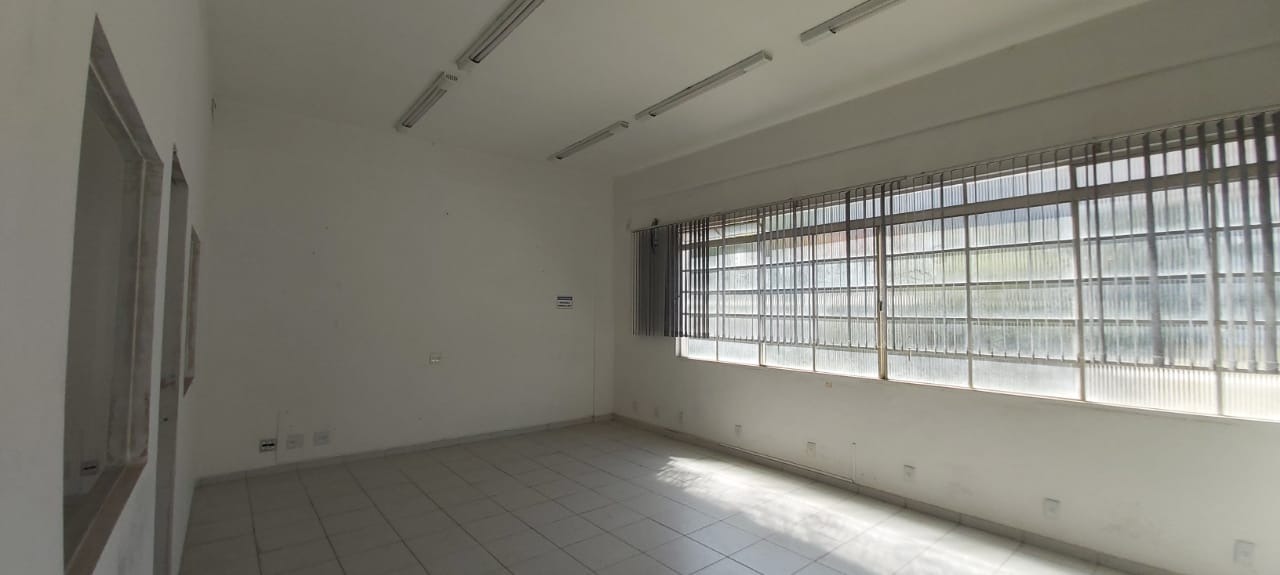 Prédio Inteiro à venda com 3 quartos, 600m² - Foto 9