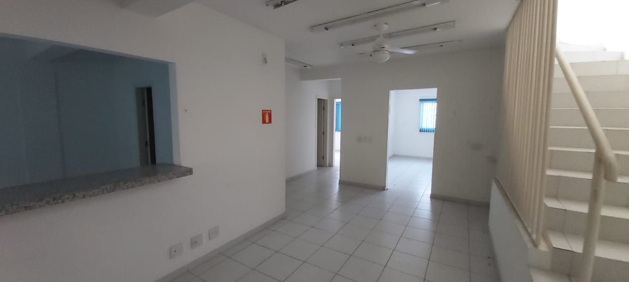 Prédio Inteiro à venda com 3 quartos, 600m² - Foto 40