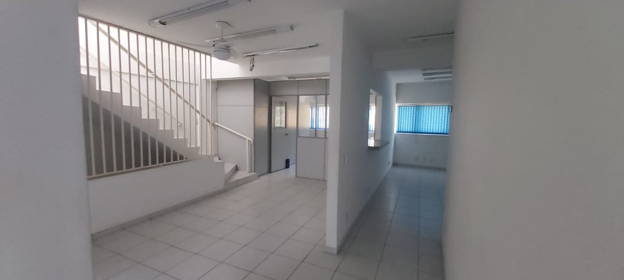 Prédio Inteiro à venda com 3 quartos, 600m² - Foto 41