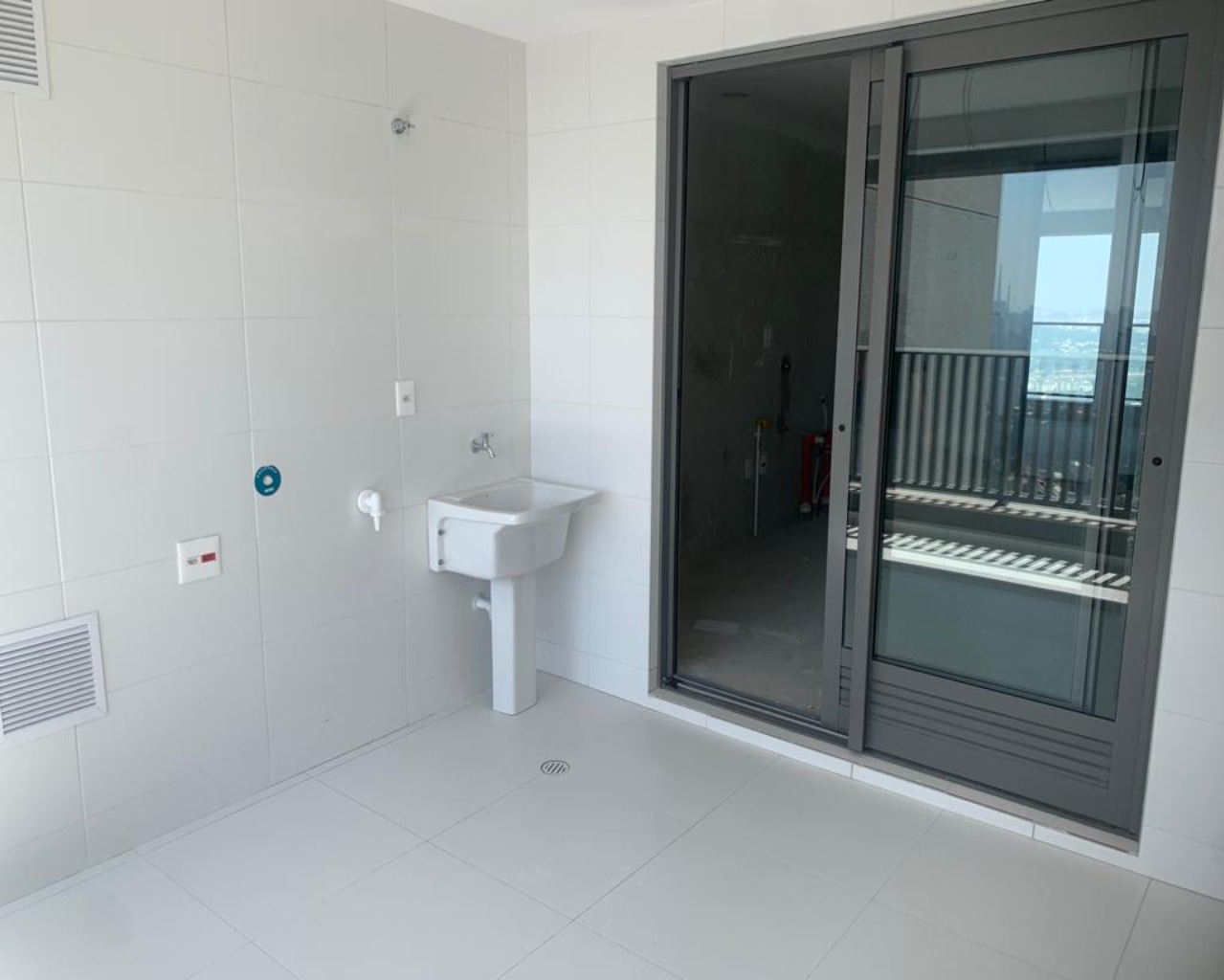 Apartamento à venda com 4 quartos, 271m² - Foto 5