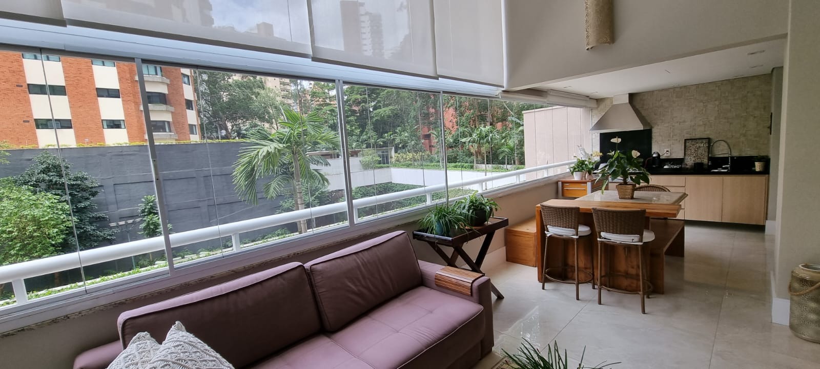 Apartamento à venda com 4 quartos, 238m² - Foto 3