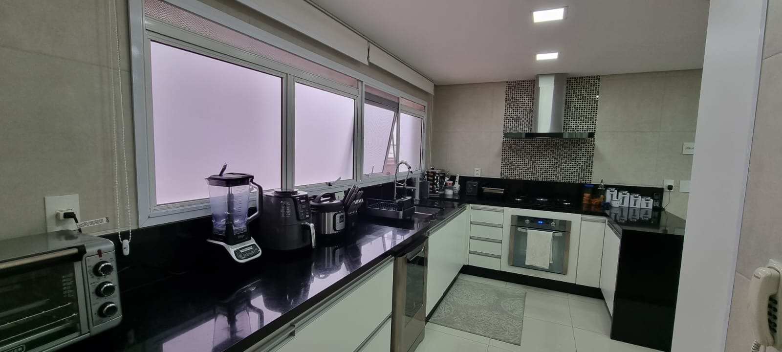 Apartamento à venda com 4 quartos, 238m² - Foto 11