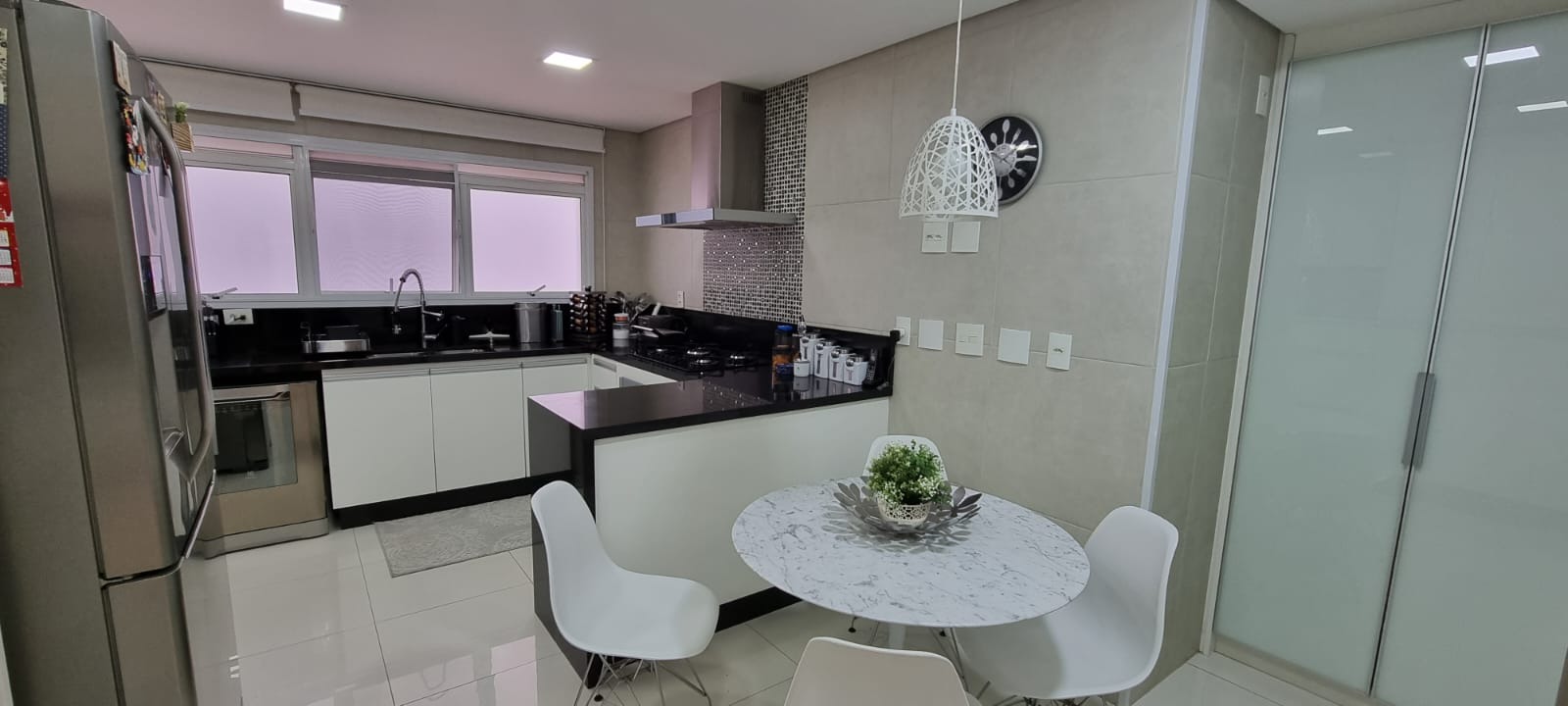 Apartamento à venda com 4 quartos, 238m² - Foto 13