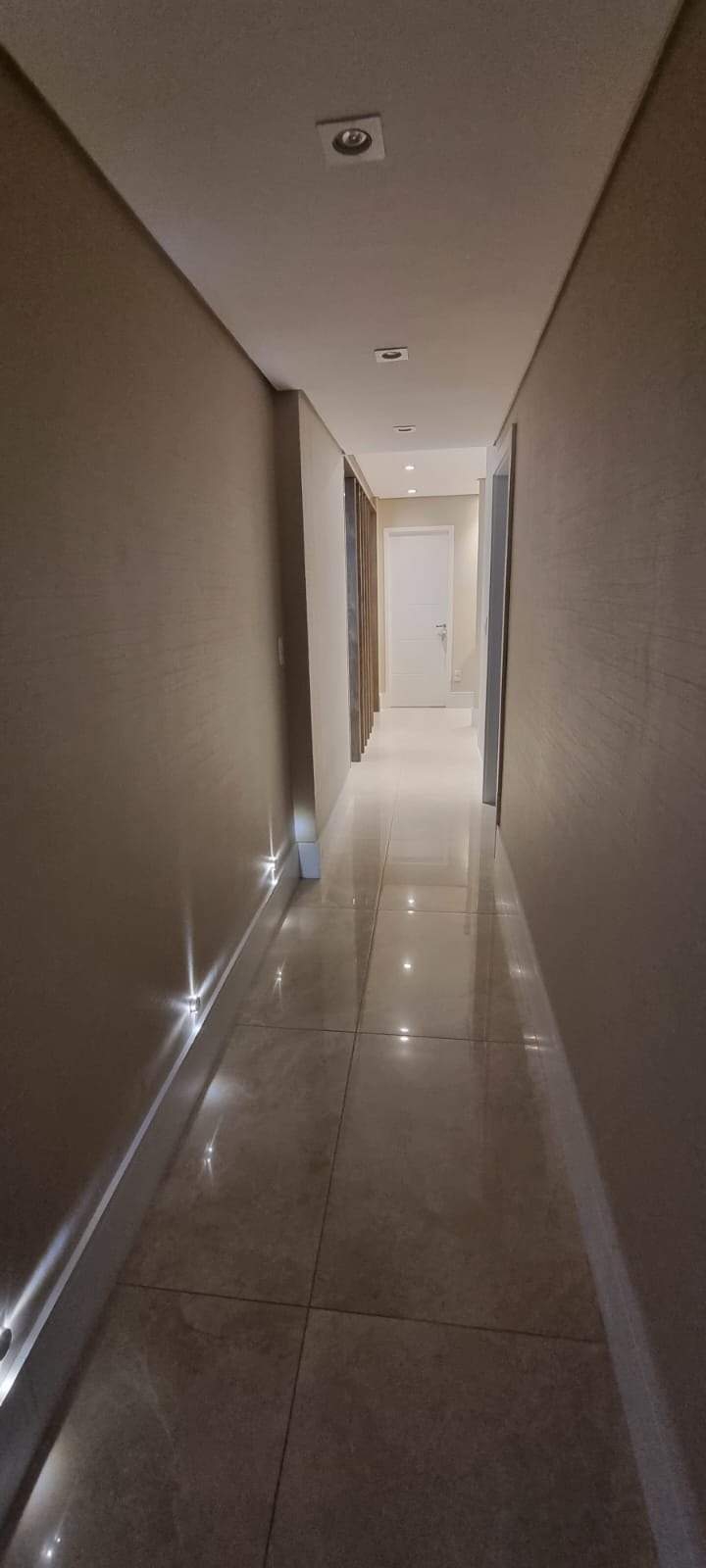 Apartamento à venda com 4 quartos, 238m² - Foto 16